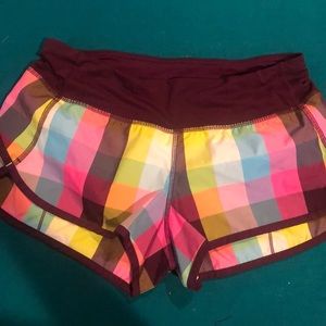 2.5 inch Lululemon athletic shorts